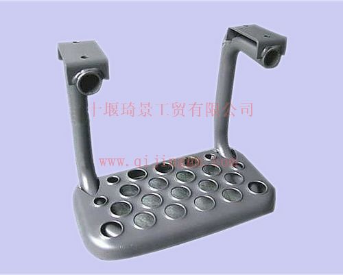 下踏步支架总成8405429-C1101_HQ环球体育天锦驾驶室配件