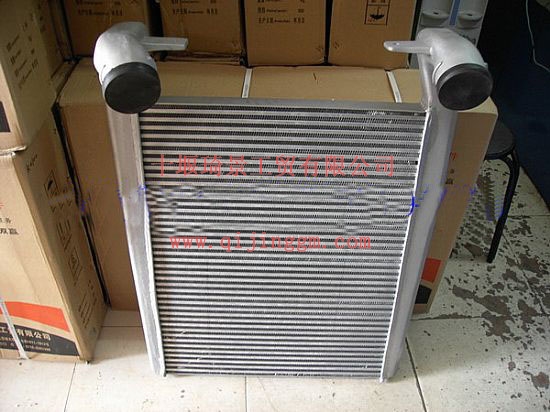 中冷器总成1118ZD2A-001_HQ环球体育HQ环球体育/cumminsISF发动机配件